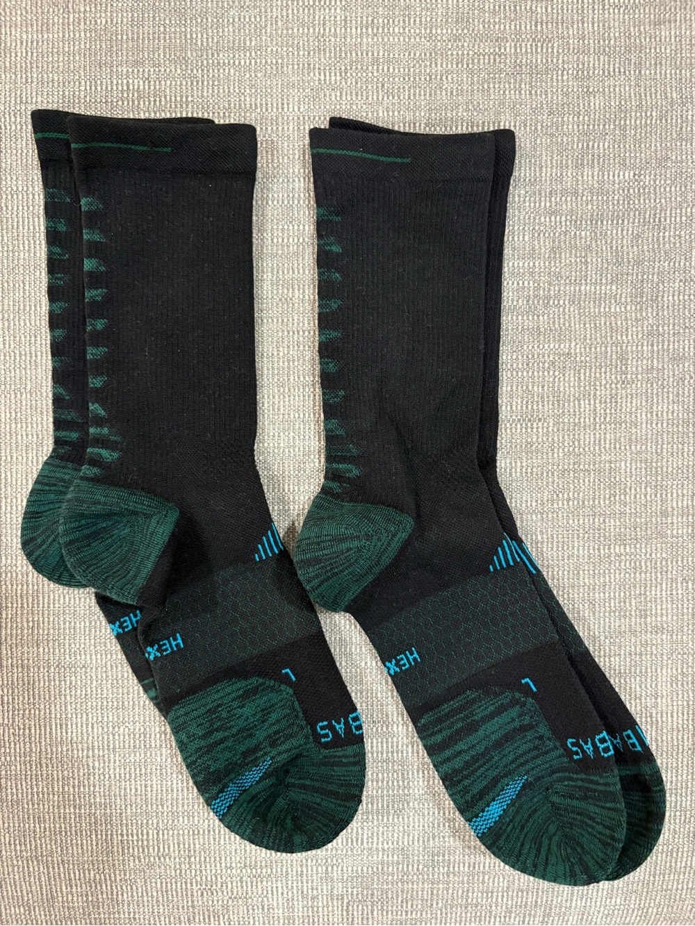 Bombas men calf socks size L pack of 2 in green